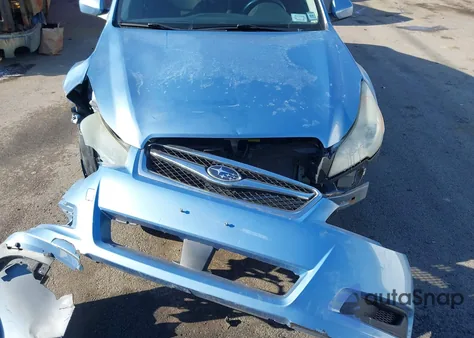 2010 Subaru Legacy 2.5I Premium из США, поврежденный, VIN 4S3BMCC64A3233782